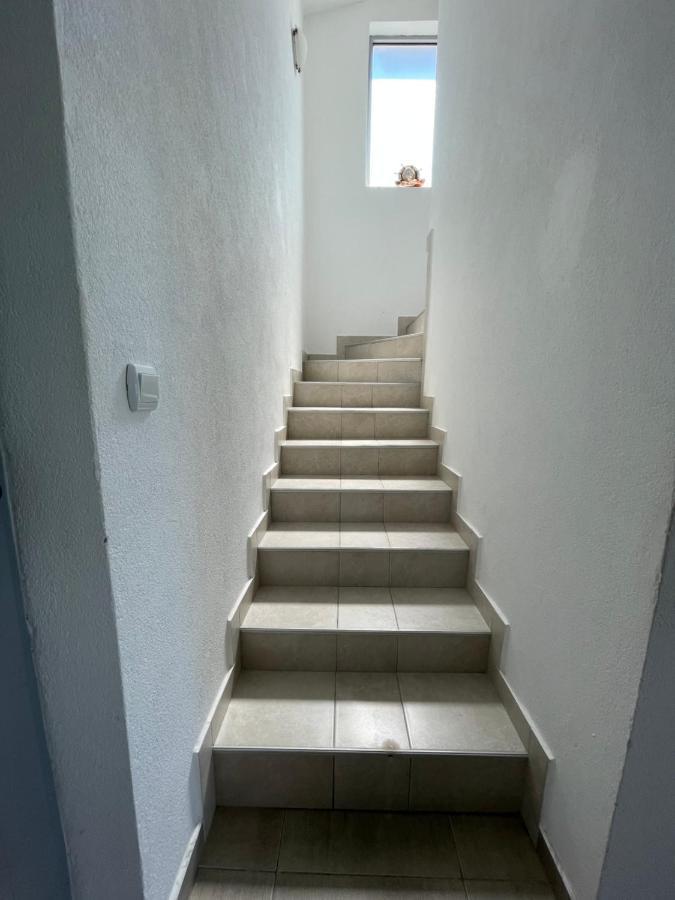 Apartman Ail 2 Ulcinj Esterno foto