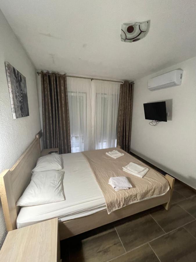 Apartman Ail 2 Ulcinj Esterno foto