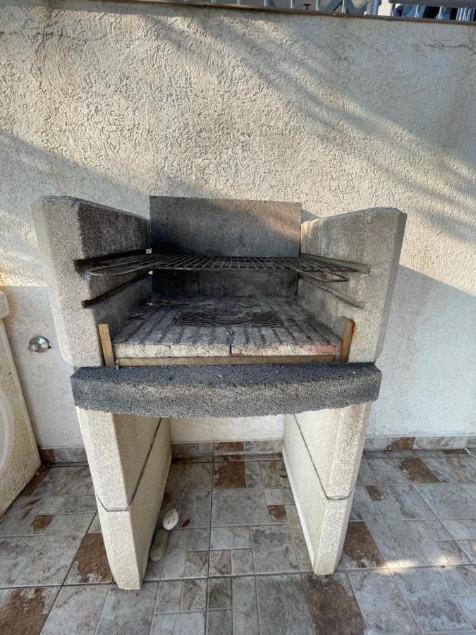 Apartman Ail 2 Ulcinj Esterno foto